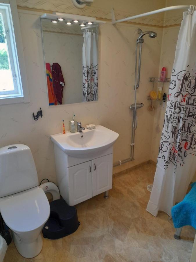 Summer Bedroom, Outside Toilet, Shower, Kitchen. 120 M From Sandbach. Bräcke Dış mekan fotoğraf